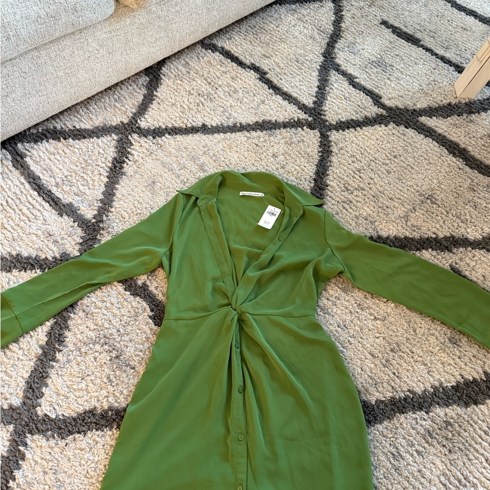 Abercrombie & Fitch Olive Long-Sleeve Dress